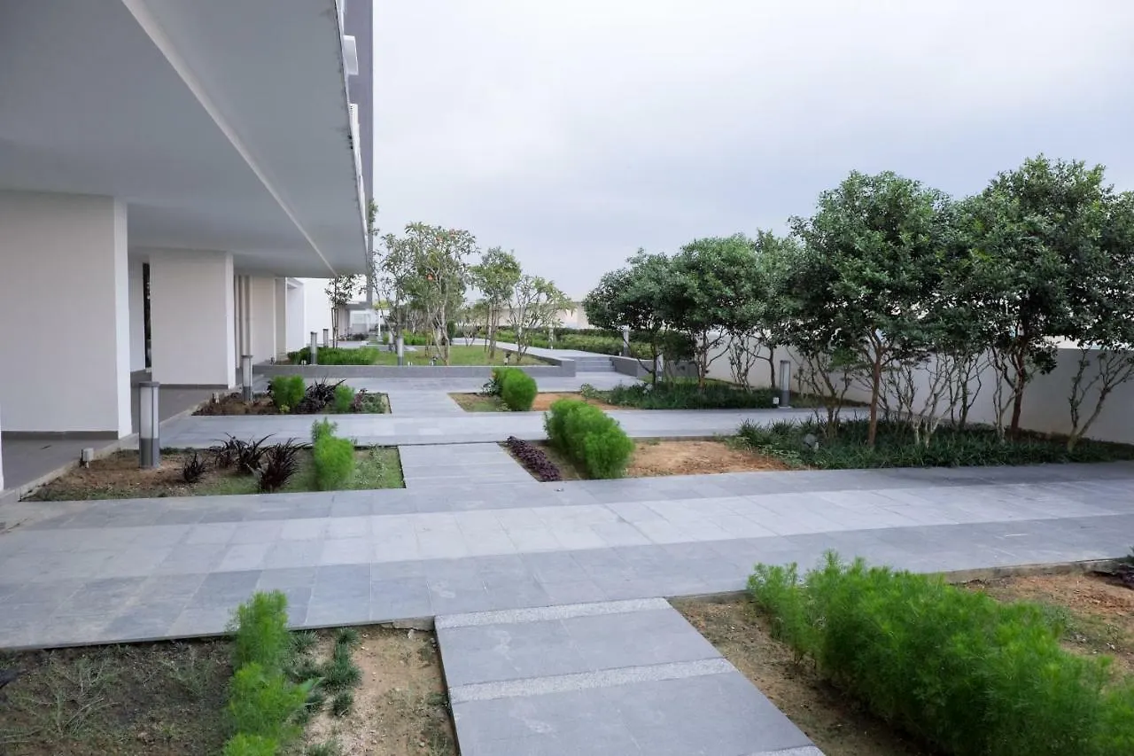 1Tebrau Residences, N-24-01, Block B, 1 Tebrau Johor Bahru 0*,  Maleisië
